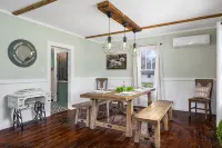 Charming 4 bedroom farmhouse with large backyard for entertaining!