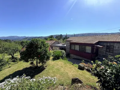 Charming Stone Retreat on 19ha Private Estate | Valley Views & Total Privacy Hotel a 