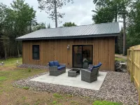 Cozy Cabin in the Northwoods-Forest Retreat