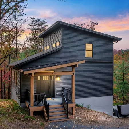 4Bd Brand New - Modern & Spacious, Pet Friendly, Hot Tub, Mt View Retreat