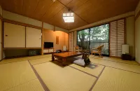 Yufuin Onsen Ryokan Mebaeso - Pysäköinti