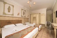 Parthenon Art Hotel-Seaside Collection - Hot Springs
