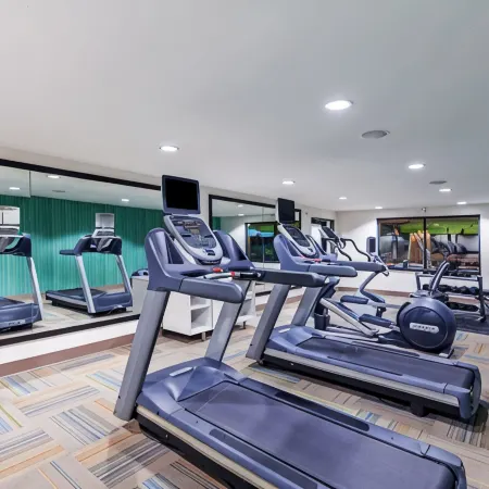 Holiday Inn Express & Suites TULSA S BROKEN ARROW HWY 51 by IHG