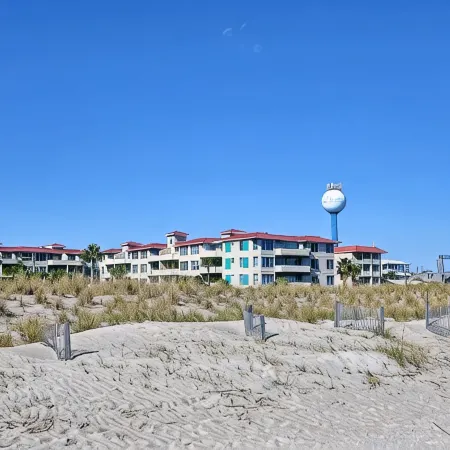 Desoto unit 302, Luxury 3 Bedroom with Amazing Ocean View