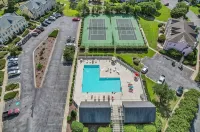 Legends Golf & Beach Getaway! A spacious 3-bedroom apartment. - Homestays