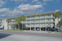 Coral Sands - Oceanfront Condo - Coastal Bliss - Balkoner