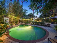 5 Private Suites at Blisshouse Orlando/ Lakeside Luxury Escape