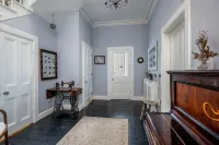 Castle Beach - Spectacular Victorian Villa