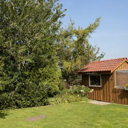 Tastefully decorated - Husum / North Sea - 200m from the sea - 2-6 people Отели в г. Зимонсберг