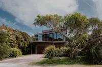 Shearwater : Wilson's Prom Views : 4 Bedrooms : Full Linen : Starlink - Homestays