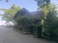 Lake Michigan 100 ft Private Beach Front - 3-Star