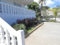 Modern Oasis On Tropical - 公寓