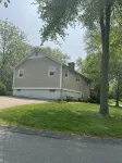 Cozy Bonnet Beach House- quick walk to the beach! - 2-Star