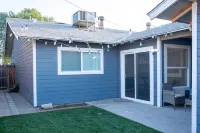 Book it and Love it! HGTV Looking Home - พร้อมWifi