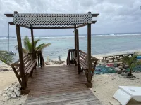 Only steps to the beach