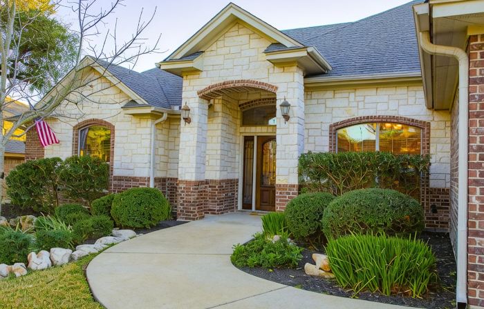 QUIET & SPACIOUS - Amiable Modern Home - Belton Oaks