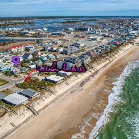 Ocean-View Retreat, Sleep 8, 6-Minute Walk to Restaurants, Pet friendly