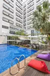 Artotel Harmoni Jakarta - Pools