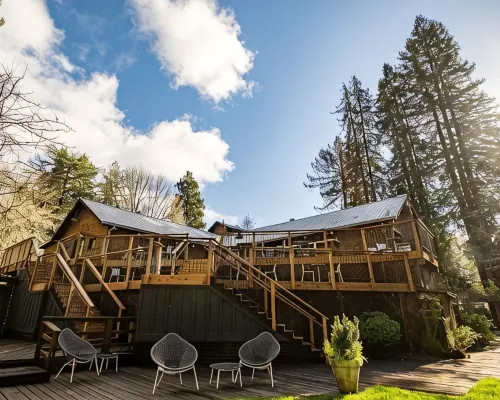 Dawn Ranch Hotele w: Guerneville