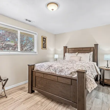 Beautiful & Comfortable Home in Central Point Отели в г. Сентрал Пойнт