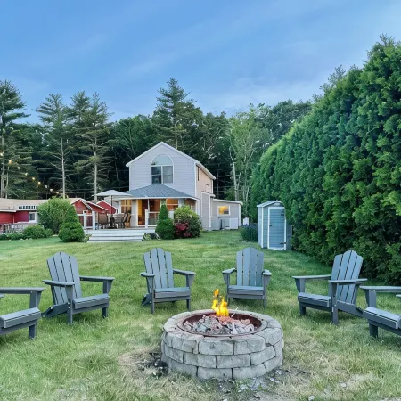 Spacious Lakehouse w/ Private Beach