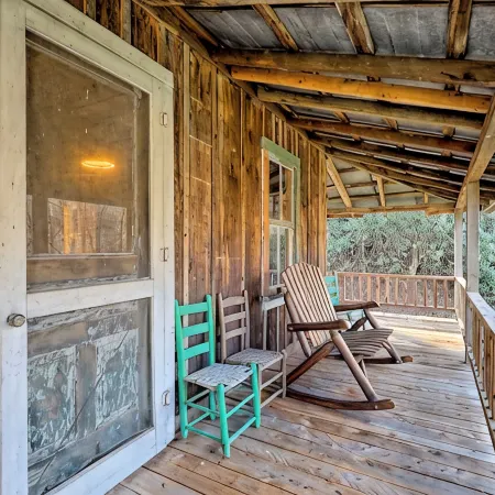 Moonshiner's Hideaway