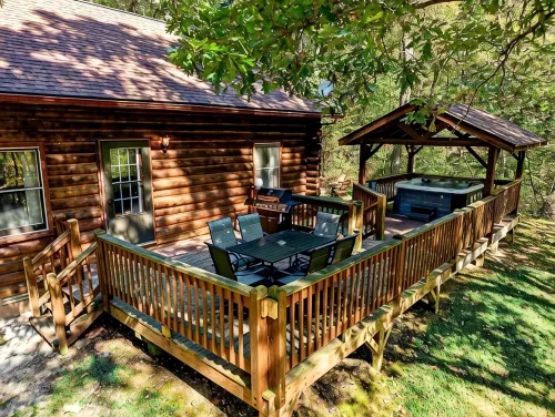 Hocking Hills Secluded Cabin • Hot Tub • Fireplace