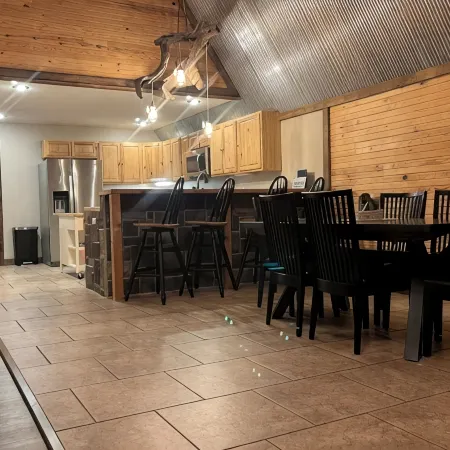 15 minutes from Fort Leonard Wood-rustic A-frame nestled on 5 acres