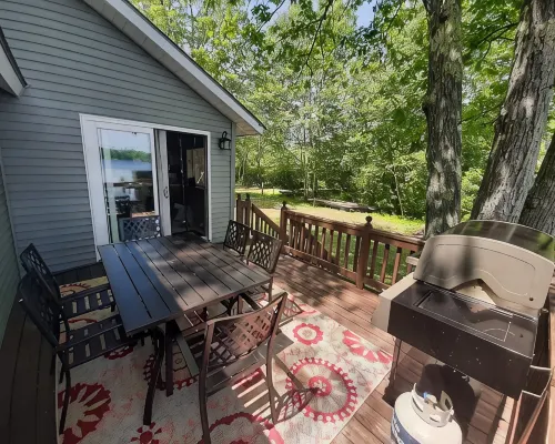 Sunrise Views Cabin with AC, Game Room & Bar Hotels in Hampden