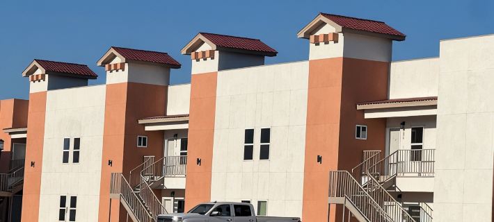 5-Min Walk to Lucky Eagle Casino • 2BR 2BA • 1st Floor Hotels in Maverick County
