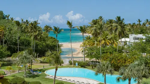 5 Star Beachview PH W/ Rooftop Terrace &Jacuzzi - 4-Star