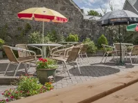 The Commercial Hotel