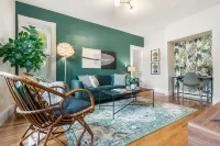 Garden Getaway 2BR Minutes to Salem, Beach, and train to Boston!