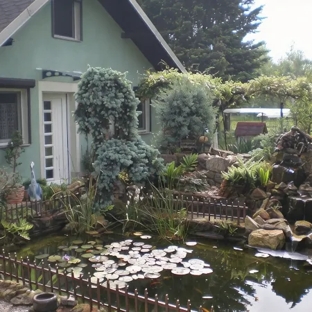 small cozy, lovingly furnished holiday house for 2 people