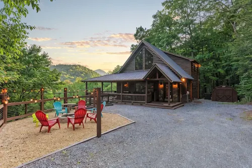 Spectacular view, hot tub, 2 fire pits, game room, dog-friendly! - Tiny Houses
