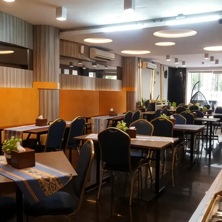 Deivan Hotel