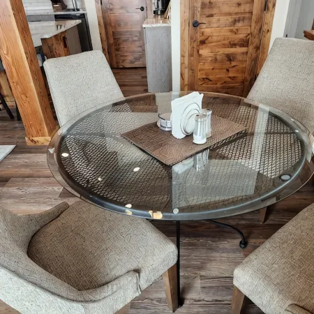 Newly Remodeled Old Town/2 King Suites/Pet Friendly/Deck/Grill/EV/Carport