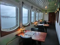 Mälardrottningen Yacht Hotel - breakfast