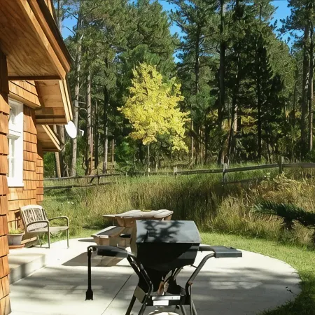 Little Elk Cottage in Vanocker Canyon - Aug. 7-17 Available for Sturgis Rally!