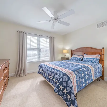 Perfect location!!! Dog friendly townhome in the heart of Stone Harbor