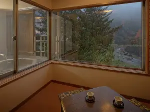 はるみや旅館