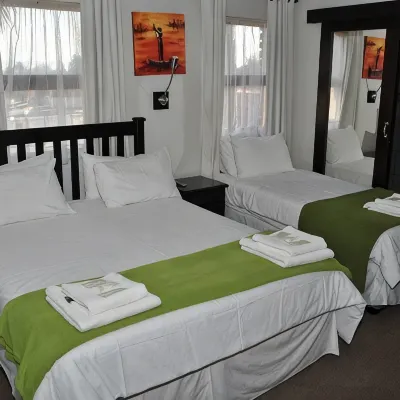 Towers Lodge Hotels near Leondale Gardens