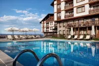 Green Life Bansko - مسبح