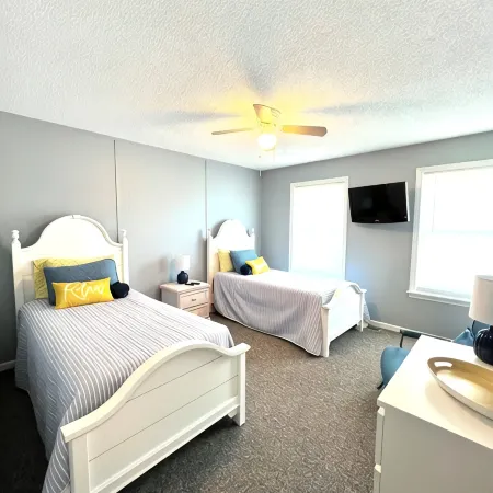 Charming 2-bedroom condo with WiFi, AC in gorgeous Kitty Hawk Отели в г. Китти-Хок