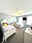 Charming 2-bedroom condo with WiFi, AC in gorgeous Kitty Hawk - 3-Star