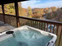 Washer Dryer Arcade Game Hot Tub Waterview 3 Bedroom 4 Bed Awesome Cabin. - Hytter