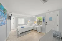 Steps From Siesta Key Beach! 1BR w/ Heated Pool - 4 Sao
