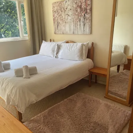 Beautiful 2 bedroom for 5, walk to town, near Legoland and Lapland!