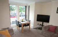 Ground floor, newly renovated  modern central located apartment close to beach -  Apartamentos vacacionales
