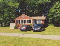 Charming 2-Bedroom Cabin with Wi-fi, A/C and Laundry in Beautiful Ogunquit, ME - Holiday bungalows